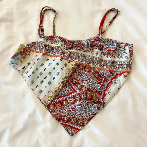 NEW Red and Beige Patterned Bandana Top (XS/S) - Picture 3 of 5